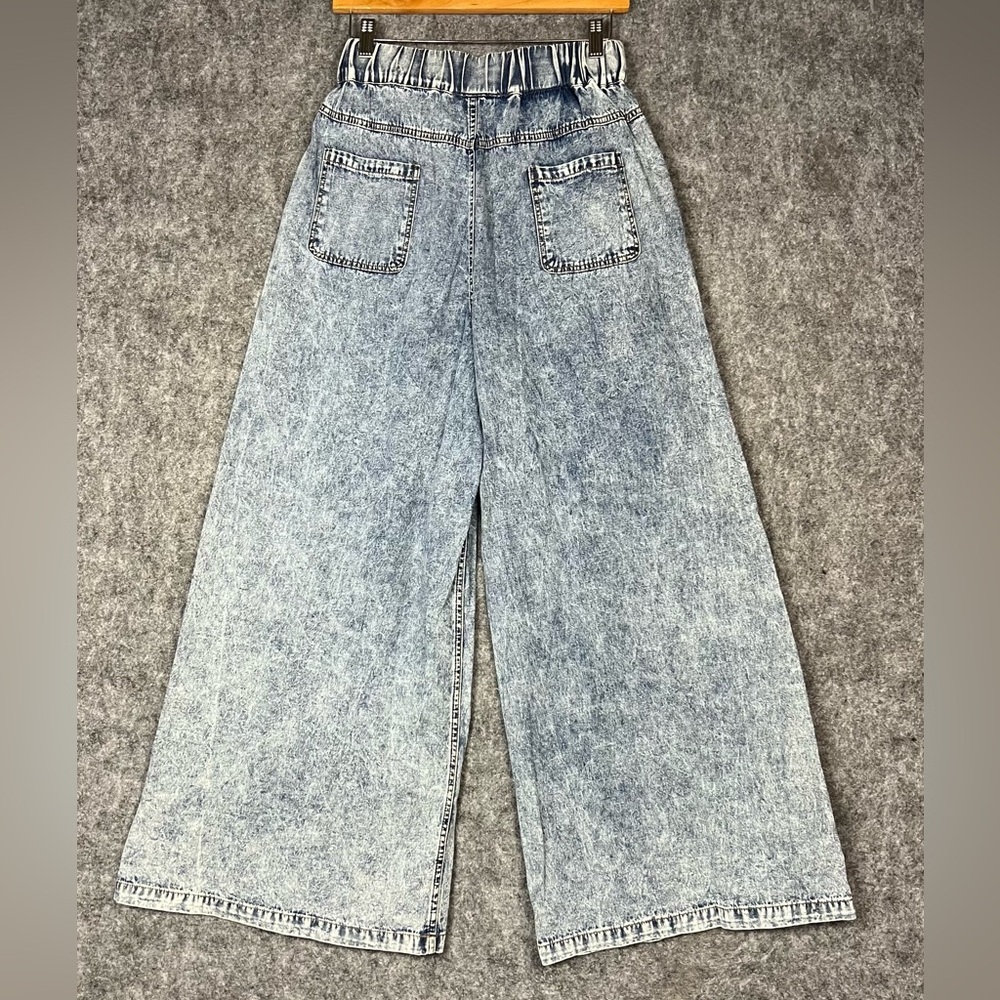 Mulla Jeans Women's Wide-Leg Light Blue Jeans Size Medium NWT - Picture 2 of 9